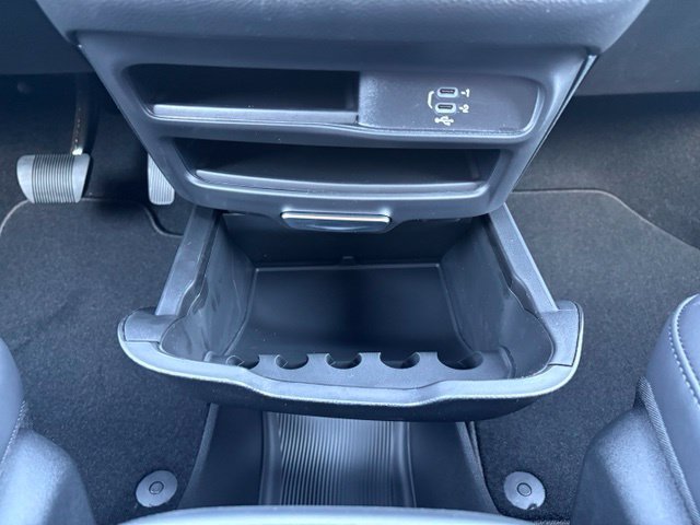 New 2027 Chrysler Pacifica Select AWD/4WD image 31