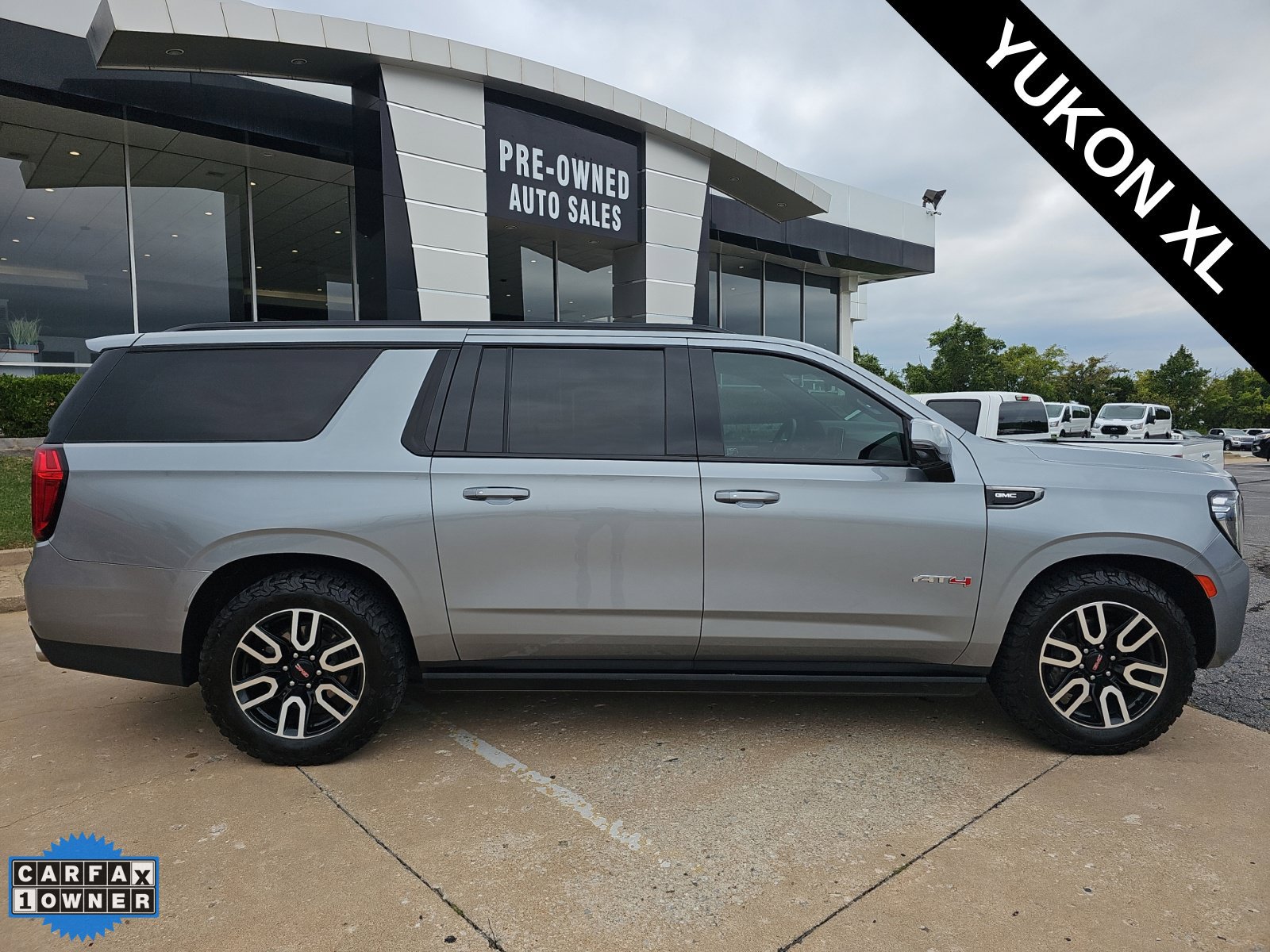 Used 2023 GMC Yukon XL AT4 w/ AT4 Premium Plus Package AWD/4WD image 2