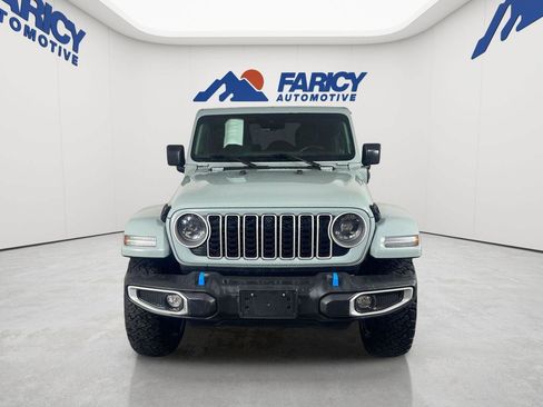 Used 2024 Jeep Wrangler Unlimited Sahara w/ Technology Group AWD/4WD image 3