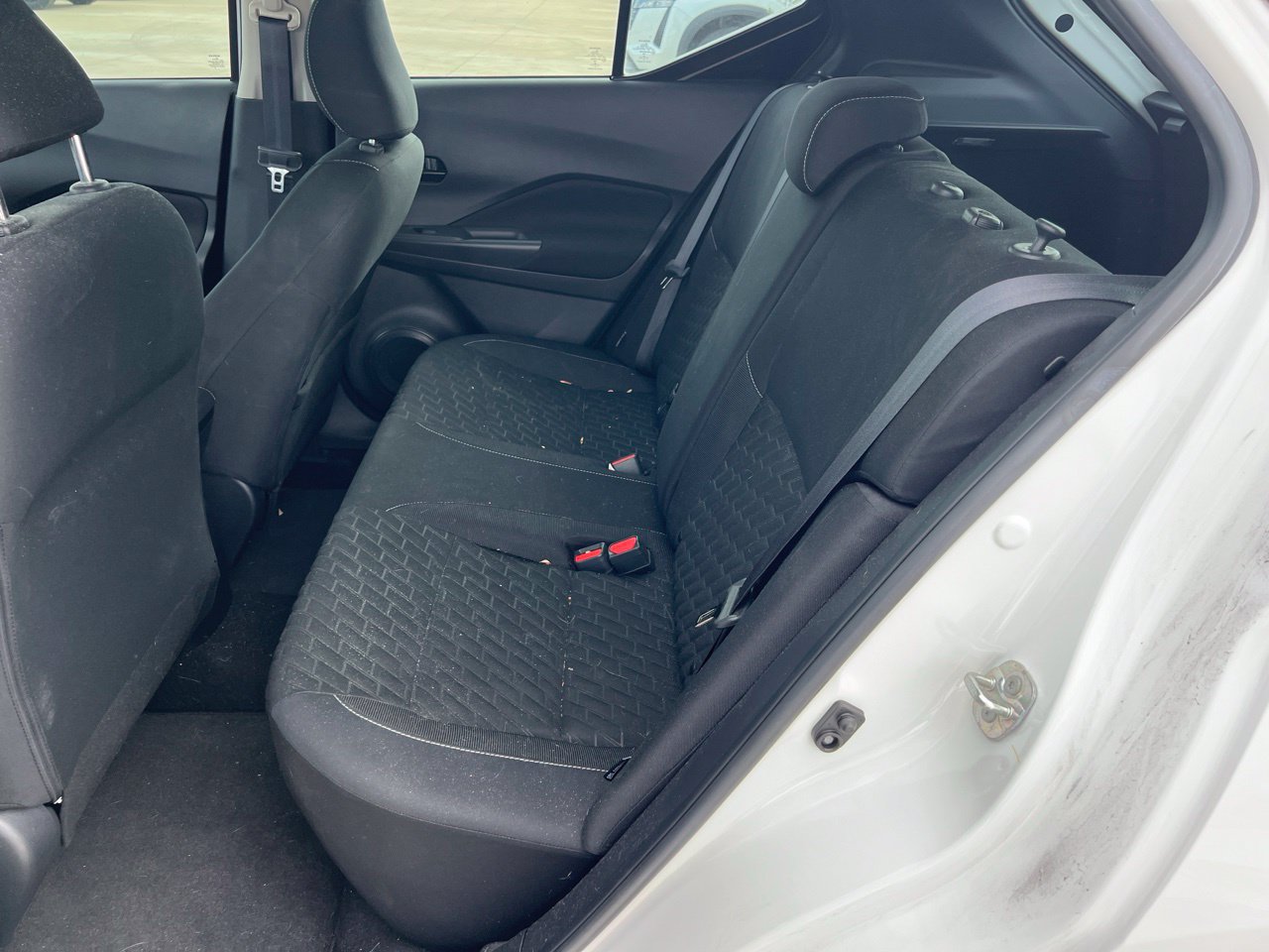 Used 2022 Nissan Kicks S FWD image 9
