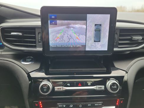 Used 2022 Ford Explorer ST w/ Equipment Group 401A image 27