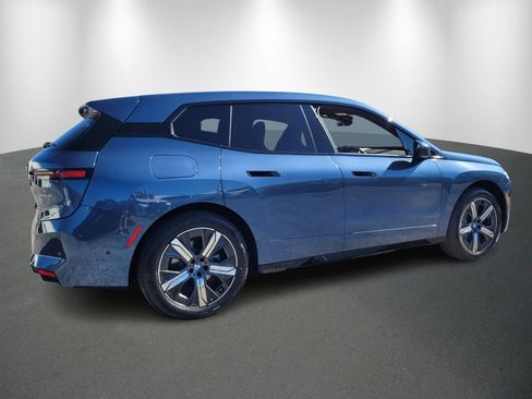 New 2026 BMW iX xDrive45 w/ Premium Package image 7