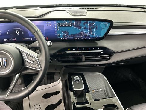 Certified 2025 Buick Enclave Sport Touring w/ Power Package AWD/4WD image 19