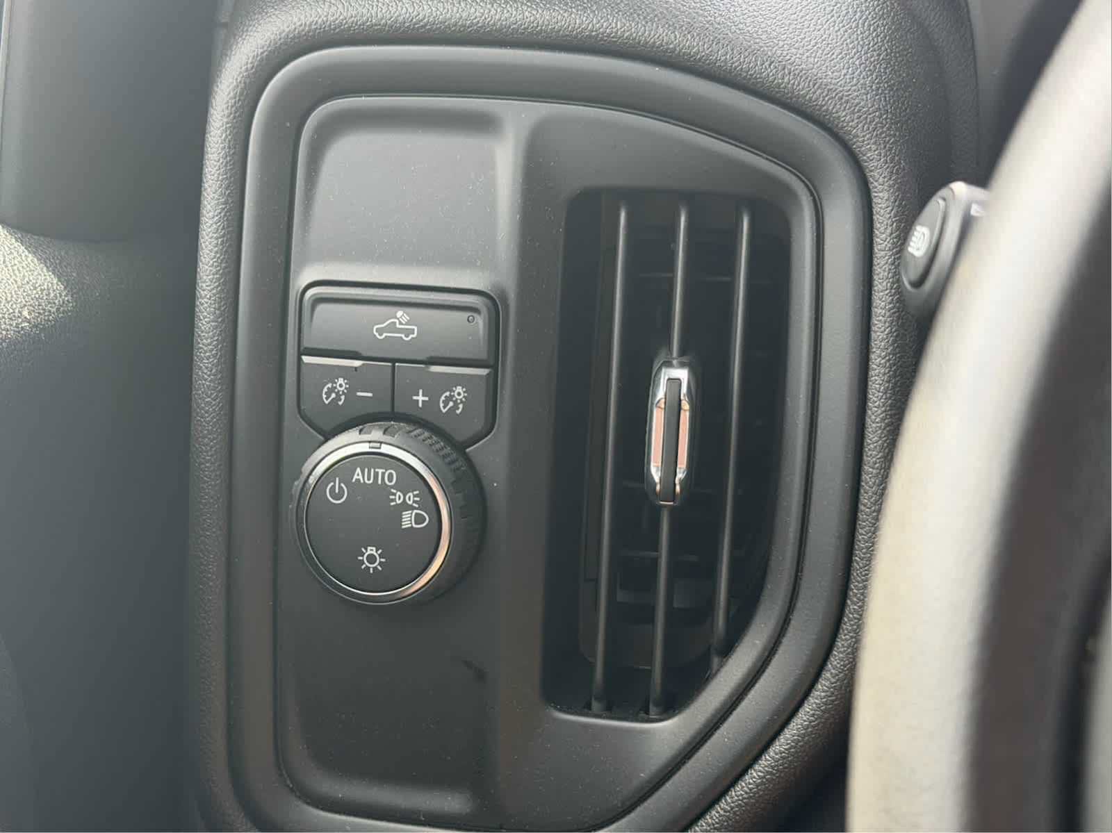 Used 2023 Chevrolet Silverado 1500 W/T w/ WT Value Package RWD image 7