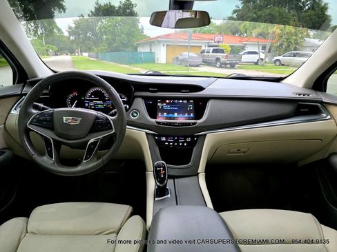 Used 2017 Cadillac XT5 Luxury FWD image 29