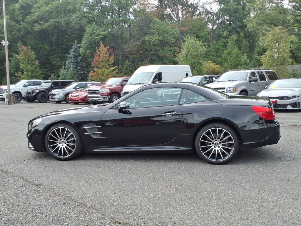 Used 2018 Mercedes-Benz SL 550 image 4