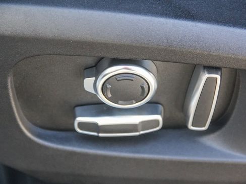 New 2025 Land Rover Defender 130 V8 image 19