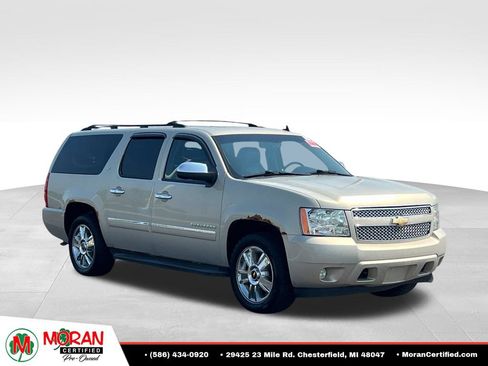 Used 2010 Chevrolet Suburban LTZ AWD/4WD image 7