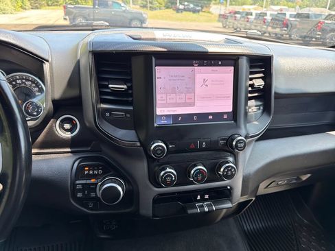 Used 2022 RAM 1500 Big Horn AWD/4WD image 18