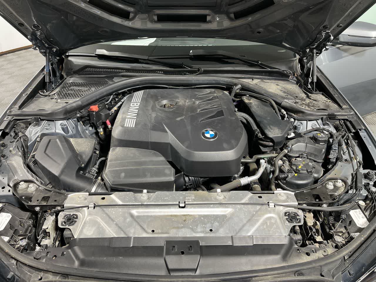 Used 2025 BMW 330i Sedan RWD image 12