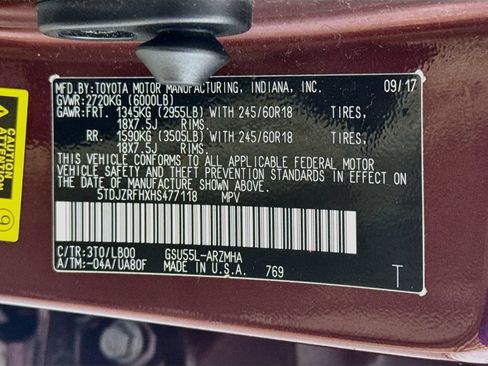 Used 2017 Toyota Highlander XLE AWD/4WD image 36
