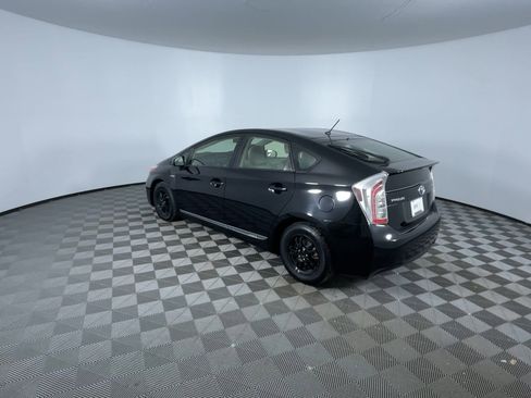 Used 2015 Toyota Prius Two image 7