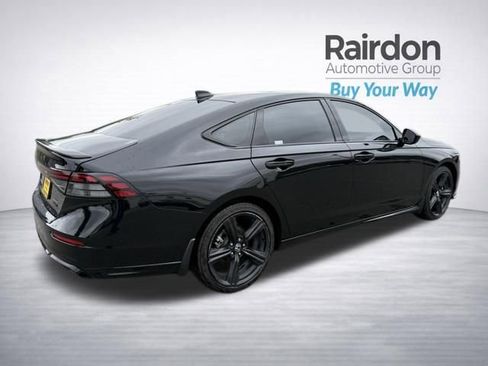 Used 2023 Honda Accord Sport image 9