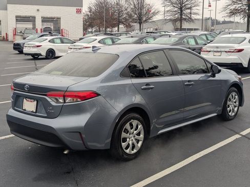 Used 2025 Toyota Corolla LE image 7