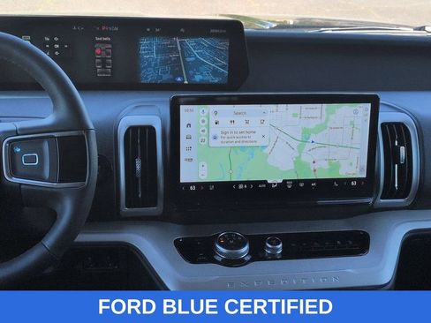Certified 2025 Ford Expedition Active AWD/4WD image 17