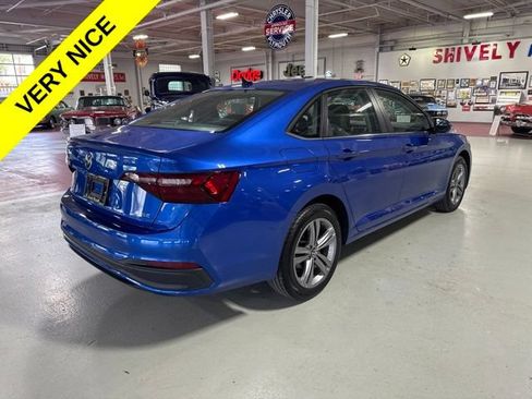 Used 2024 Volkswagen Jetta SE FWD image 5