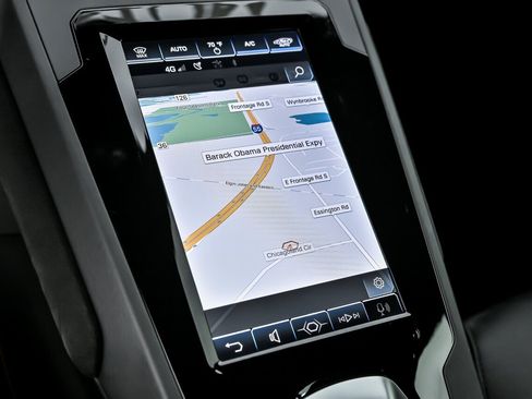 Used 2020 Lamborghini Huracan EVO image 35