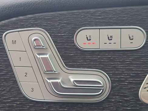 Certified 2023 Mercedes-Benz GLS 450 4MATIC image 7