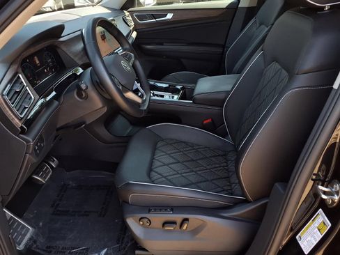 Certified 2026 Volkswagen Atlas SEL Premium R-Line AWD/4WD image 19