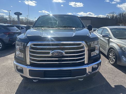 Used 2015 Ford F150 XLT w/ Equipment Group 302A Luxury image 6