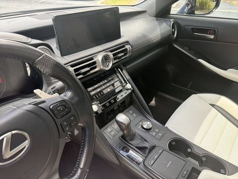 Used 2022 Lexus IS 350 F Sport RWD image 25