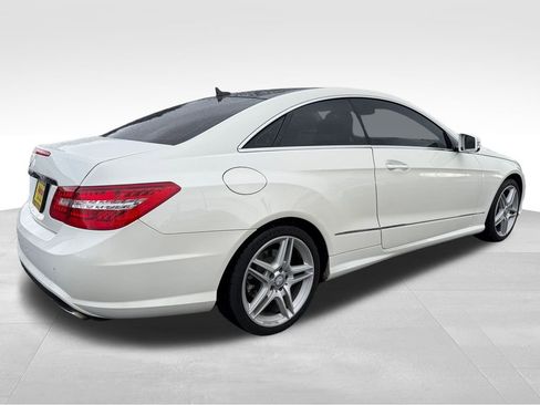 Used 2011 Mercedes-Benz E 550 Coupe image 8