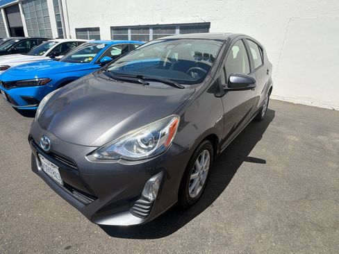 Used 2016 Toyota Prius C Three FWD image 1