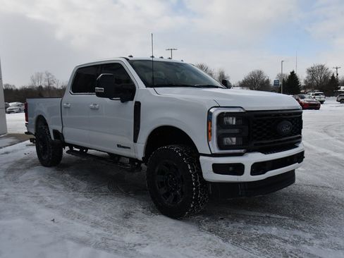 Used 2024 Ford F350 Lariat w/ Sport Appearance Package image 9