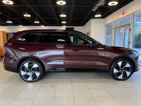 Used 2025 Volvo EX90 Ultra AWD/4WD image 15