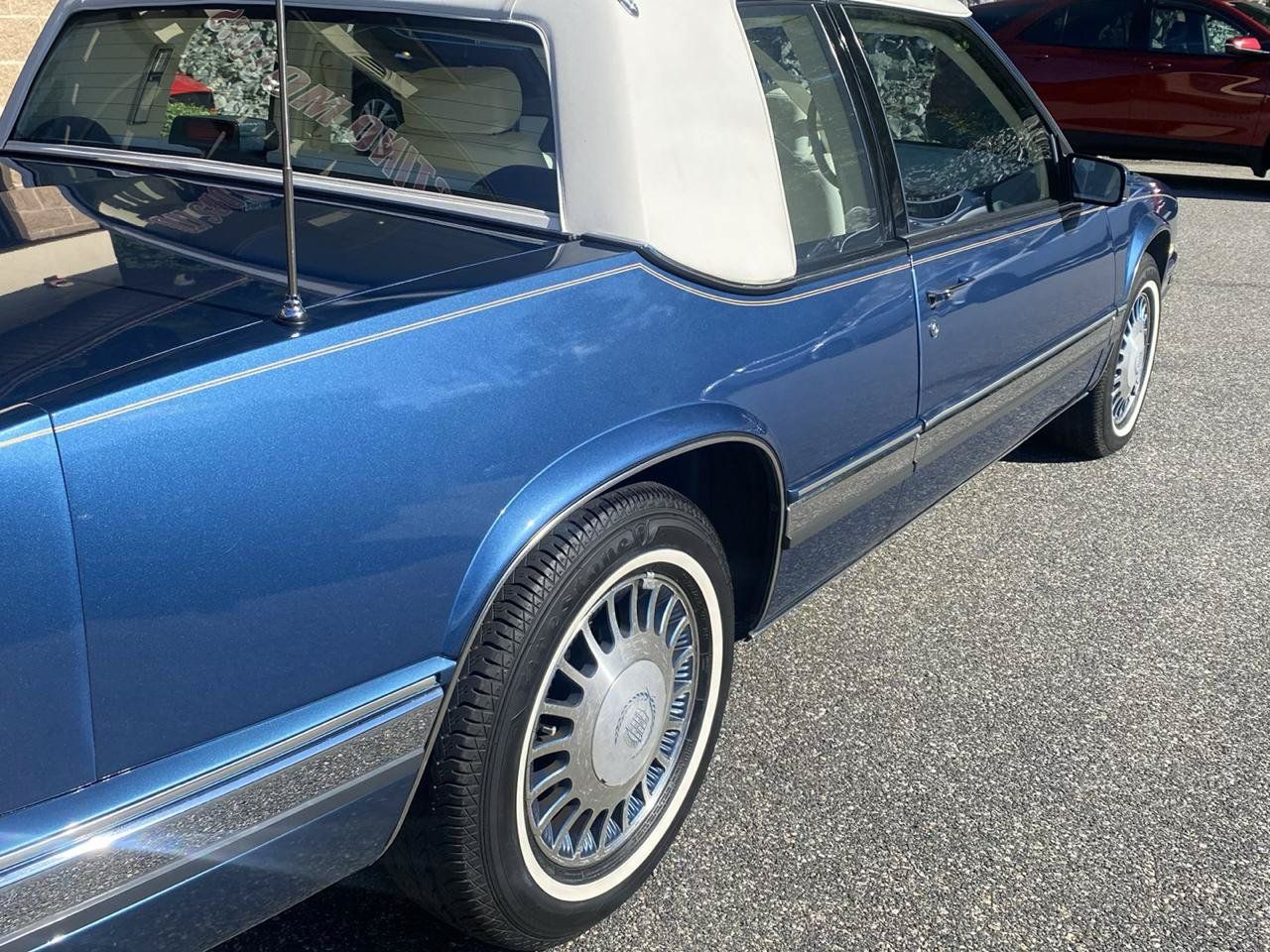 Used 1991 Cadillac Eldorado Coupe FWD image 24