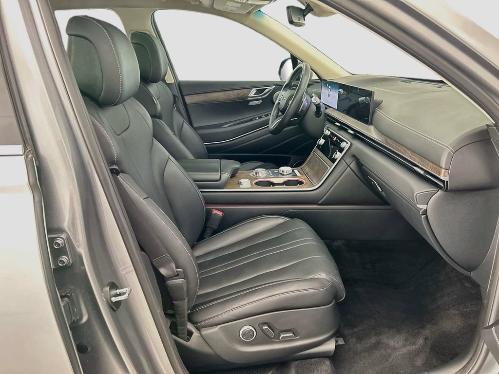 Used 2025 Genesis GV80 2.5T Advanced AWD/4WD image 19