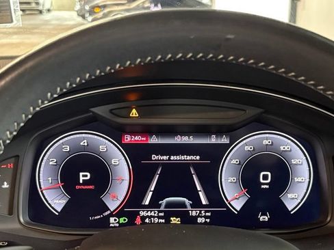 Used 2019 Audi Q8 Prestige w/ Towing Package AWD/4WD image 24
