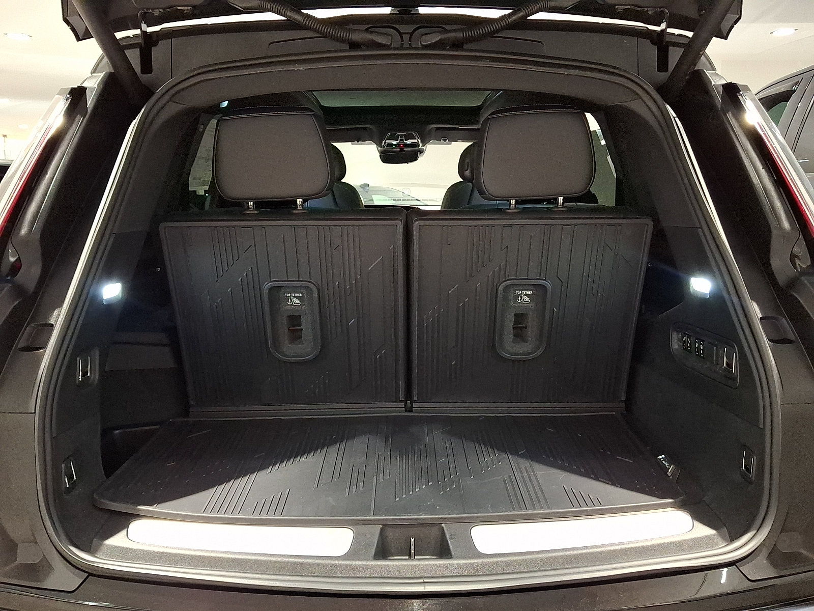 Used 2026 Cadillac Vistiq Sport w/ LPO, Floor Liner Package AWD/4WD image 29