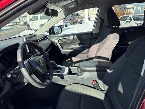 Certified 2023 Toyota RAV4 LE image 9