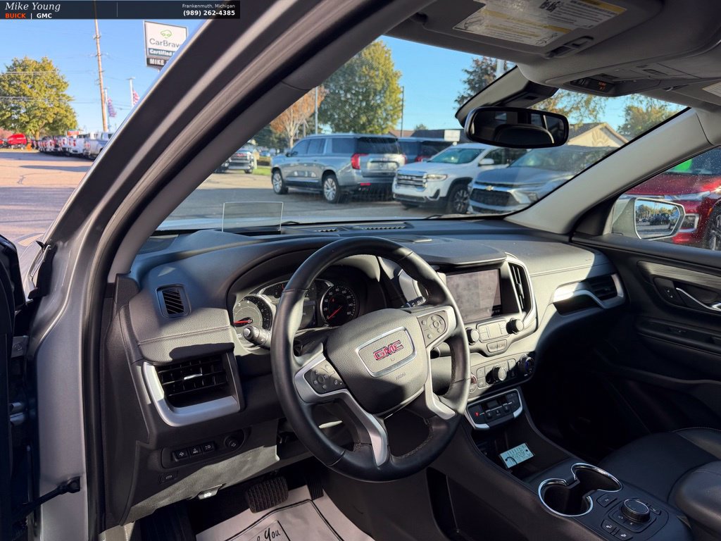 Used 2024 GMC Terrain SLT w/ Infotainment Package II FWD image 16