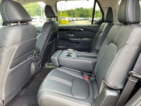 Used 2023 Honda Pilot EX-L image 10