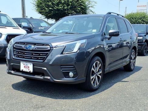 Certified 2023 Subaru Forester Limited AWD/4WD image 3
