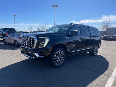 New 2026 GMC Yukon XL Denali w/ Sun & Power Step Package image 3