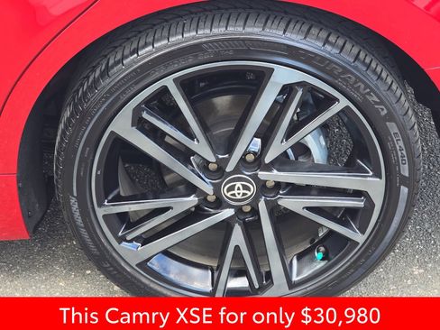 Used 2025 Toyota Camry XSE image 39