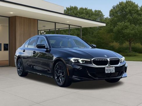 Used 2025 BMW 330i Sedan w/ Convenience Package image 5