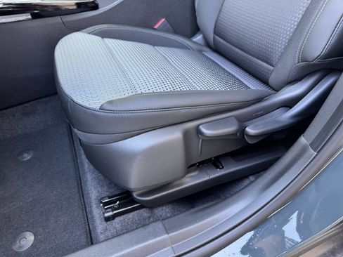 New 2025 Chevrolet Trax LT w/ Driver Confidence Package image 13