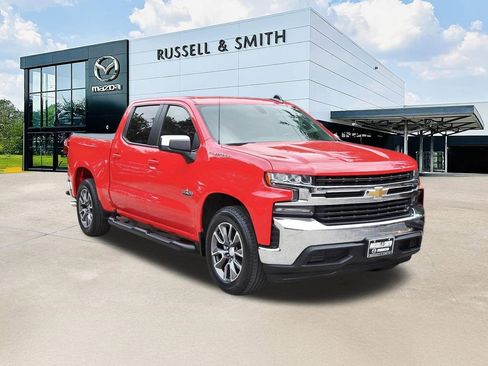 Used 2020 Chevrolet Silverado 1500 LT w/ Texas Edition RWD image 3