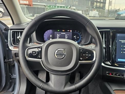 Used 2023 Volvo V60 B5 Cross Country Plus w/ Climate Package image 20