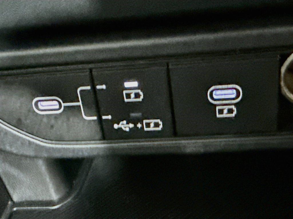 Used 2025 Kia K4 FWD image 41