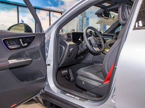 Certified 2025 Mercedes-Benz GLC 43 AMG 4MATIC image 13