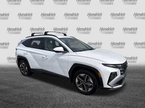Used 2025 Hyundai Tucson SEL FWD image 2