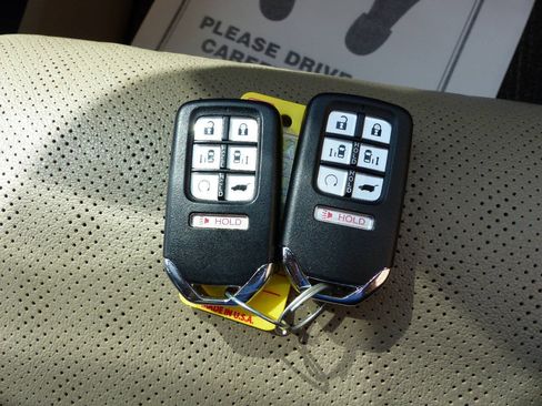 Used 2024 Honda Odyssey Elite image 60