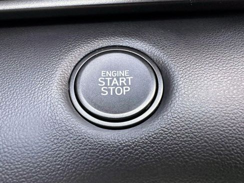 Used 2025 Hyundai Elantra Sport FWD image 23