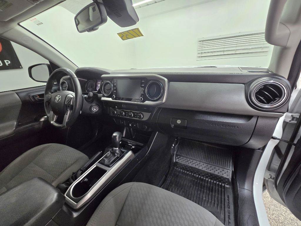 Used 2021 Toyota Tacoma SR5 AWD/4WD image 21