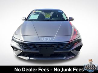 Used 2024 Hyundai Elantra Limited FWD video 2